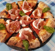Donna Carme’ Trattoria Pizzeria Napoletana food