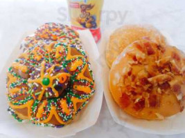 Donut D'lite food