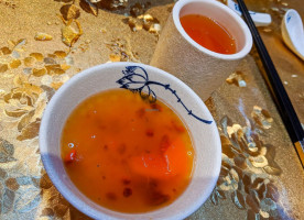 Jingyi Vegetarian Jìng Yī Sù Shí Jiàn Kāng Sī Fáng Cài Comida