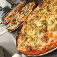 Trouble And Sons Pizzeria food