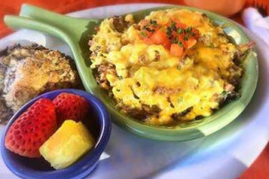 Skillets Bradenton Schoolhouse Plaza food