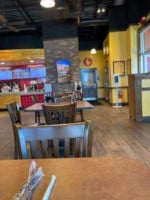 Zaxby's inside