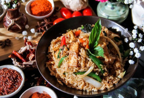 Thai Basil Kitchen food