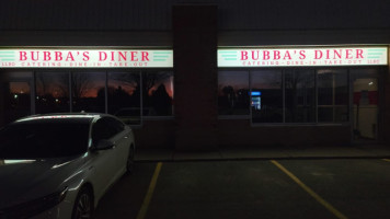 Bubba's Diner outside