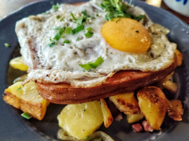 Apfelweinwirtschaft Frau Rauscher food