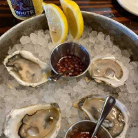 18 Central Oyster Grill food