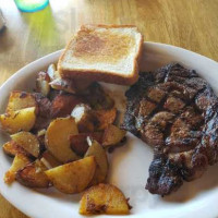 Ludlow's Steak House And Lounge food