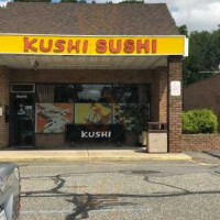 Kushi outside