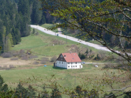 Auberge du Lac outside