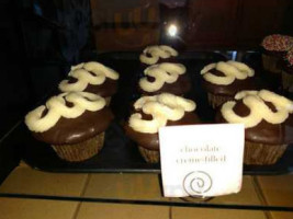 Cora Cupcakes food