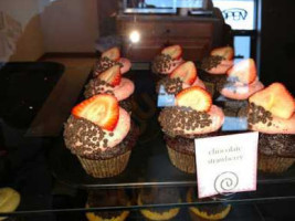 Cora Cupcakes food