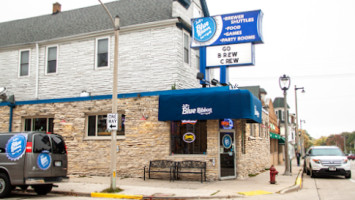 J&b's Blue Ribbon And Grill outside