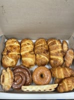 Munchkin's Donuts food