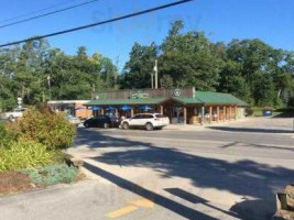 Leelanau Coffee Roasting Co. outside