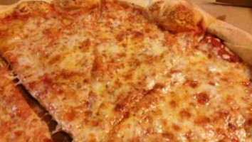 Sardo's Pizza And Fish Fry food