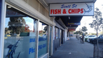 Scott Street Fish Chips outside