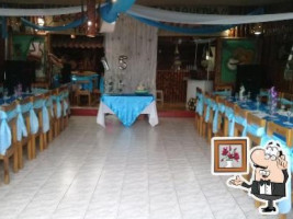 Donde Petu À l'intérieur