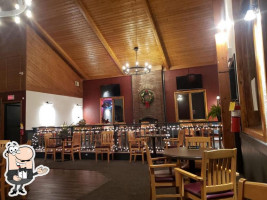 Jolly Roger Restaurant Bar, Parry Sound inside