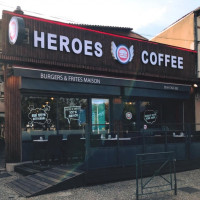 Heroes Coffee food