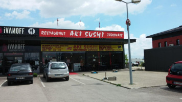 Aki Sushi outside