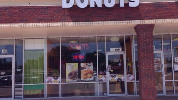American Donuts food