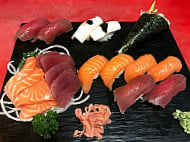 Sushi Amore food