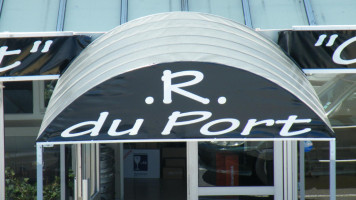 Le Restaurant Du Port outside