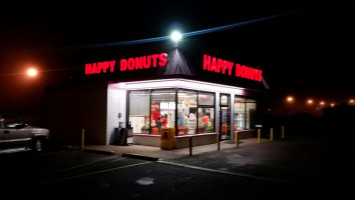 Happy Donuts outside