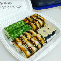 Sushi Yotto food