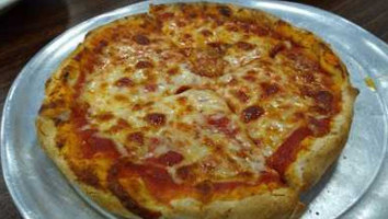 Romito's Pizza West food