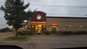 Pizza Hut inside