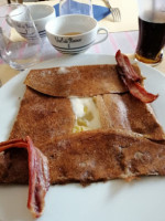 Les Crepes De Deolinda food