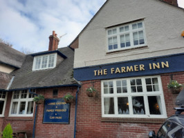 The Farmer Inn outside