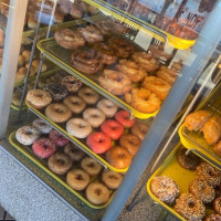 Jenny's Donuts Croissants outside