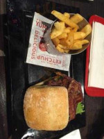 Red Robin Gourmet Burgers And Brews food