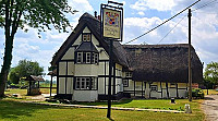 The Clifden Arms outside