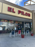 El Pilón Caribbean Cuisine outside