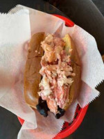 Lobstah On A Roll food