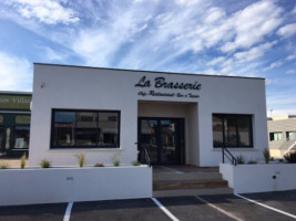 La Brasserie La Calmette outside