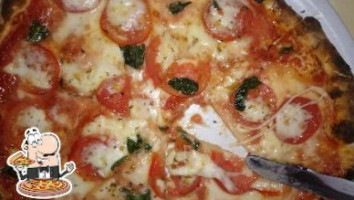 Pizzeria Medori food