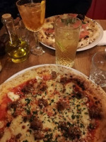 Pizzeria Luca food