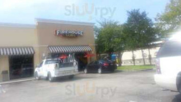 Firehouse Subs 103rd outside