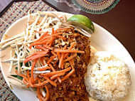Sawatdy Thai Cuisine food