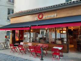 Pierrot Gourmet inside