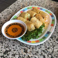Sanamluang Cafe food