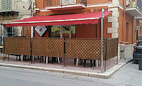 Pizzeria La Coccinella outside