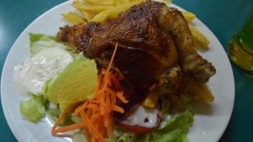 Pollos Bolívar D'Húsares food