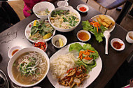 Pho Phung Restaurant food
