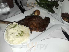 Diplomat Steakhouse food