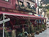 Los Galayos outside